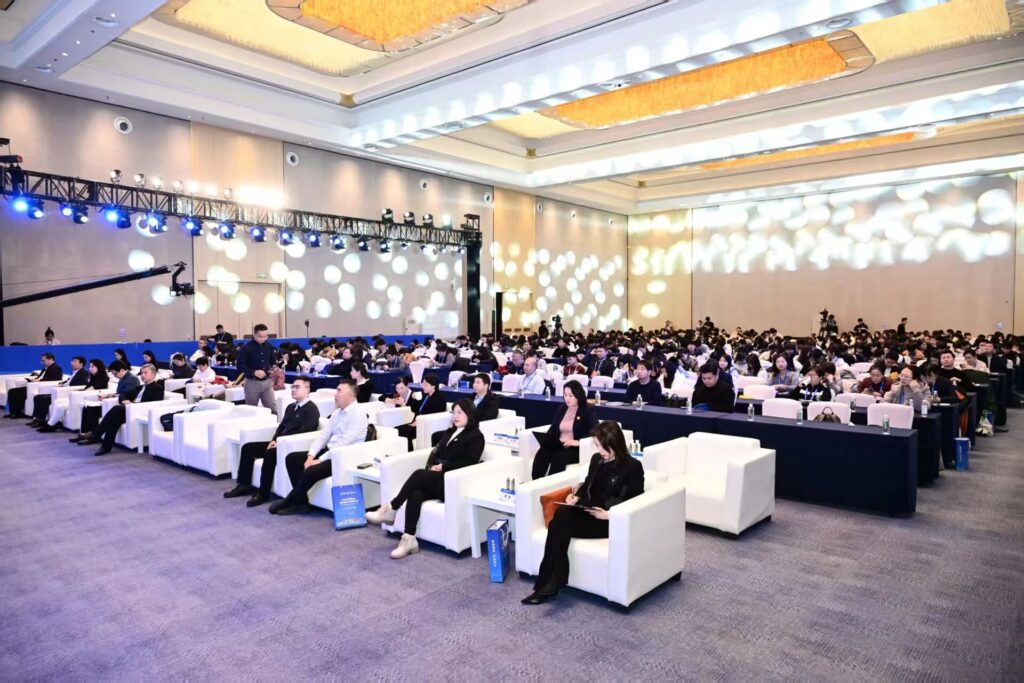 图片[2]-力明学院受邀参加2025中国婴幼儿照护服务行业发展大会 分享中西医结合教育成果